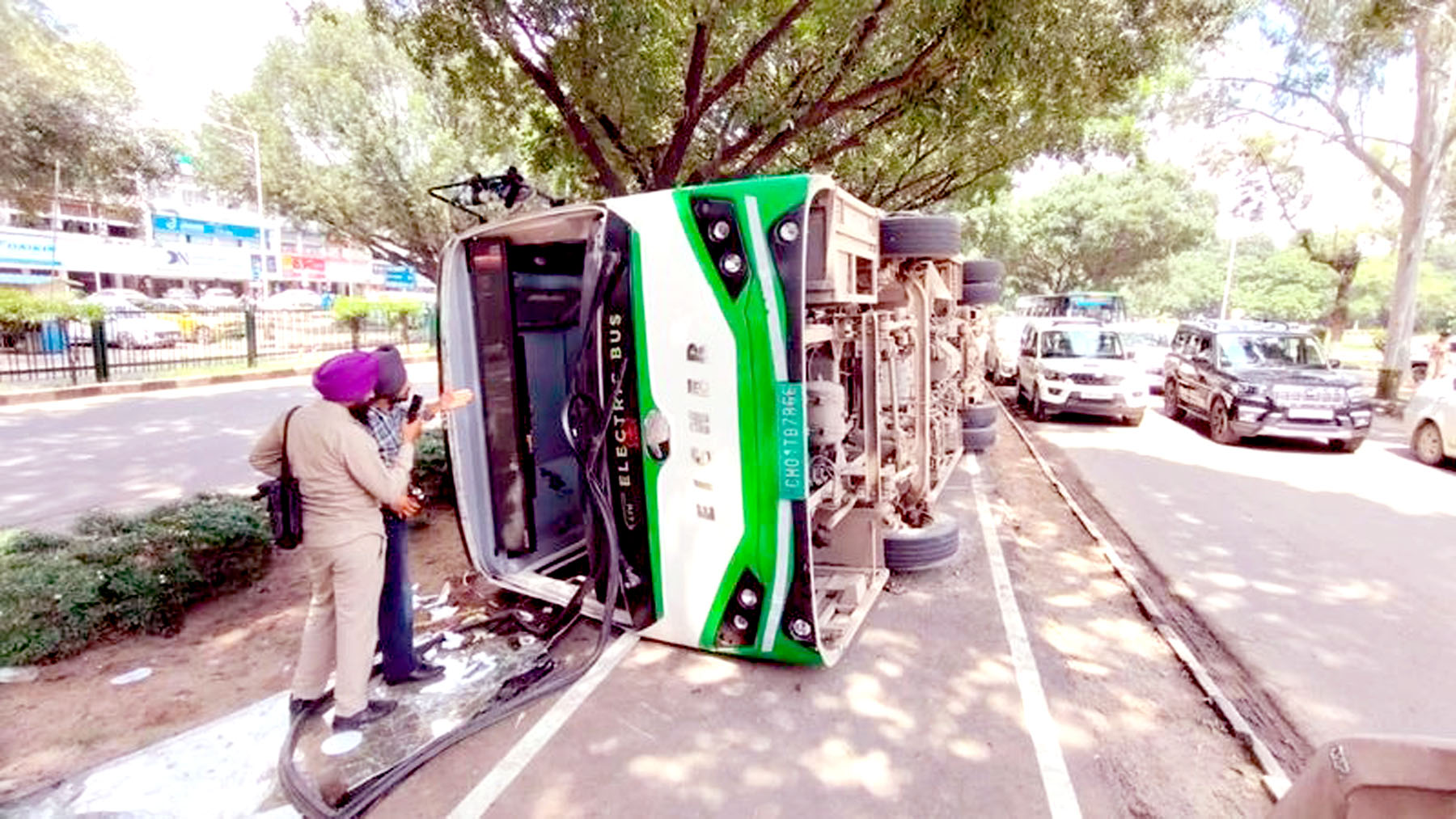 CTU electric bus overturns in Sector 17, no casualties.